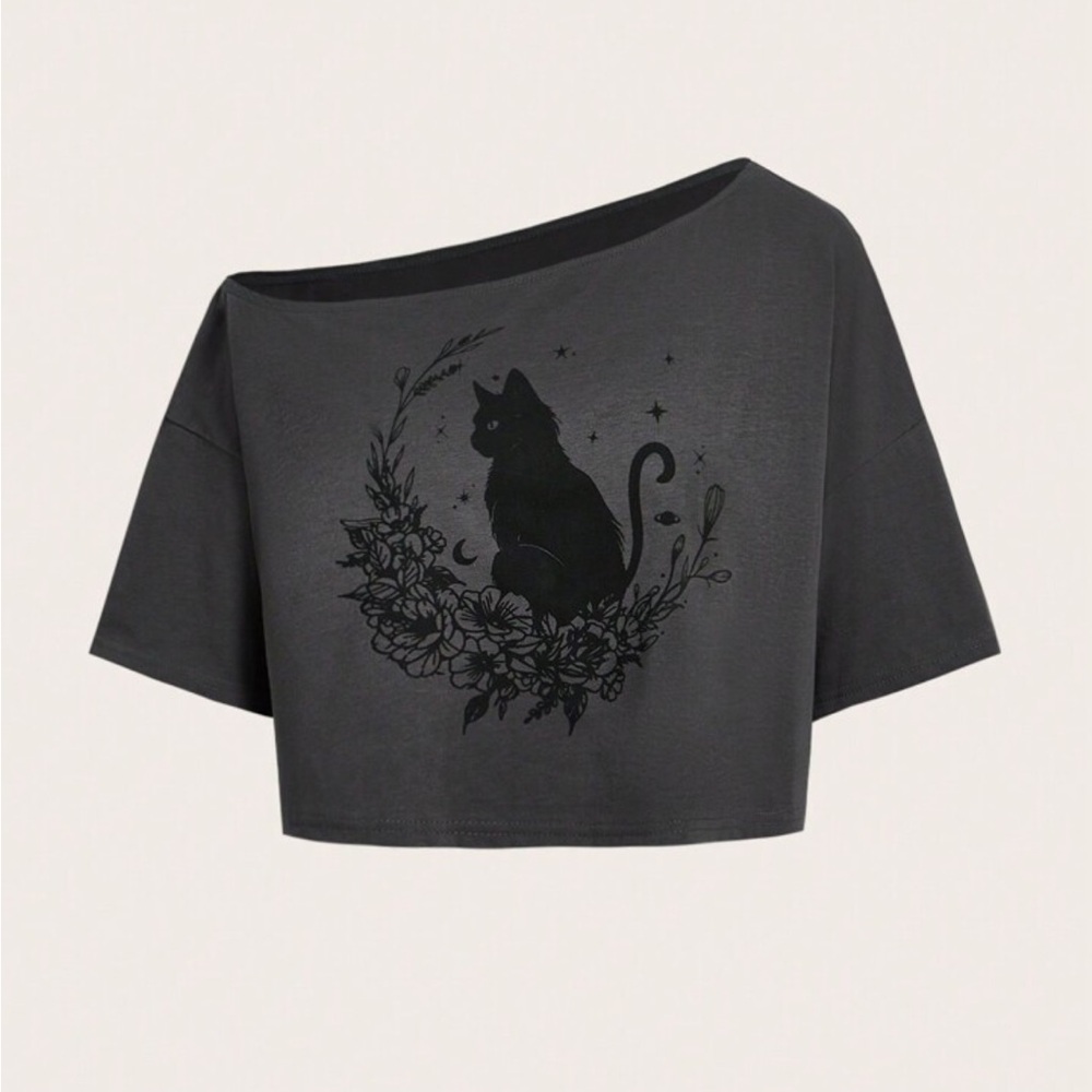 NWT - PLUS Black Cat Graphic Crop Top Asymmetrical Halloween